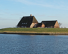 kirchwarft hooge bild 01