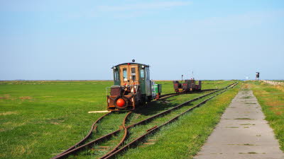 14 Lorenbahnhof von Hallig Oland