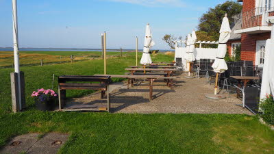 31 Terrasse von Gasthaus Kiek In auf Oland