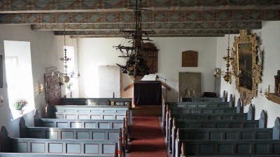 56 In der Hallig Kirche von Oland